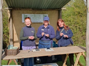 A glorious weekend at Great Dixter's Spring Plant Fair A glorious weekend at Great Dixter's Spring Plant Fair