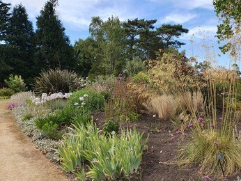 A Year in the Gardens-2022 A Year in the Gardens-2022