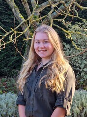Spring plant folklores with apprentice Hannah Spring plant folklores with apprentice Hannah